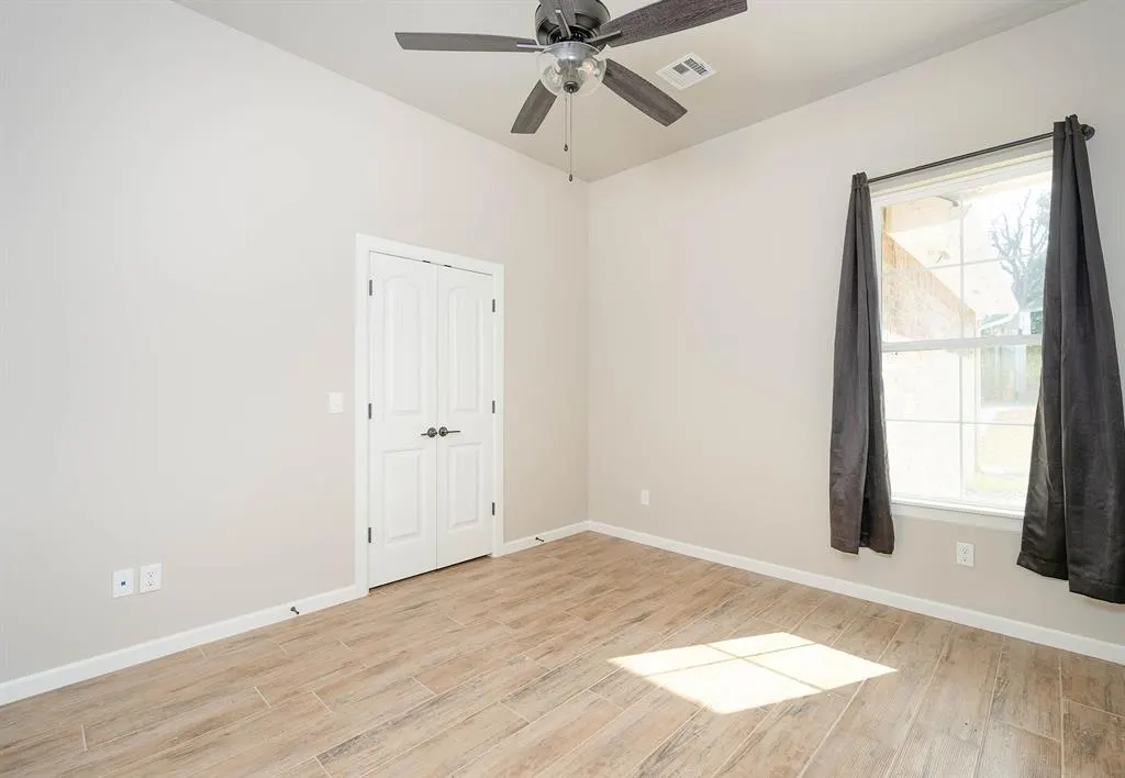Photo 29 — 523 SW 6th Street, Jones, OK 73049