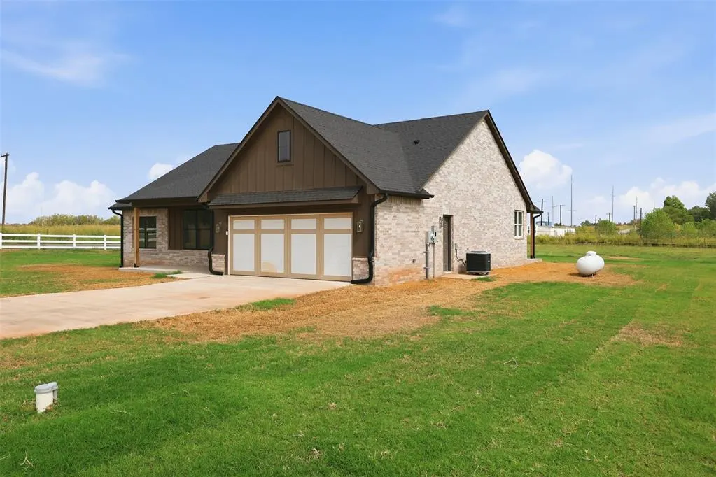 Photo 30 — 2180 Providence Way, Crescent, OK 73028