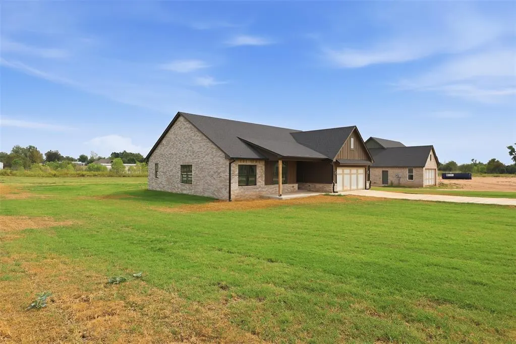 Photo 37 — 2180 Providence Way, Crescent, OK 73028