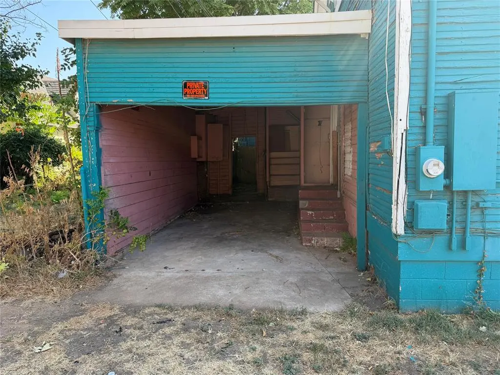 Photo 4 — 208 W Watts Street, El Reno, OK 73036
