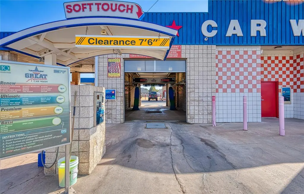 Photo 9 — 318 E Tamarack Road, Altus, OK 73521
