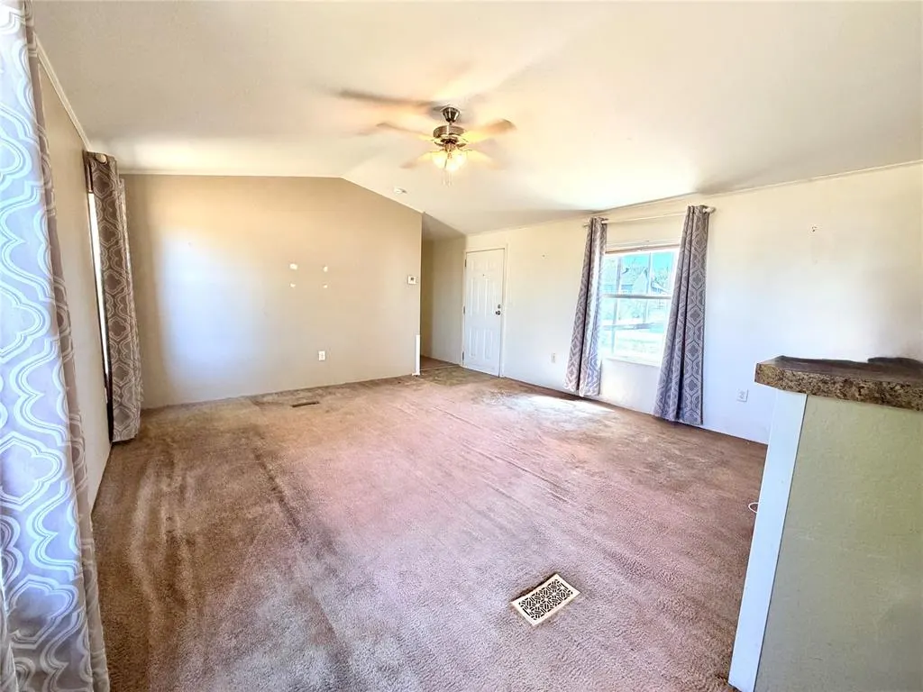 Photo 10 — 312 S 3rd Street, Waukomis, OK 73773