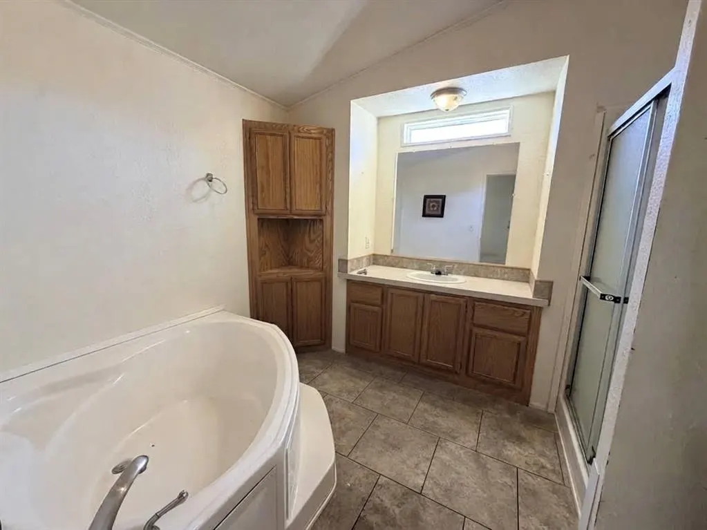 Photo 14 — 312 S 3rd Street, Waukomis, OK 73773