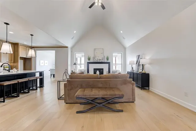 Photo 4 — 4533 Maple Ridge Drive, Edmond, OK 73034