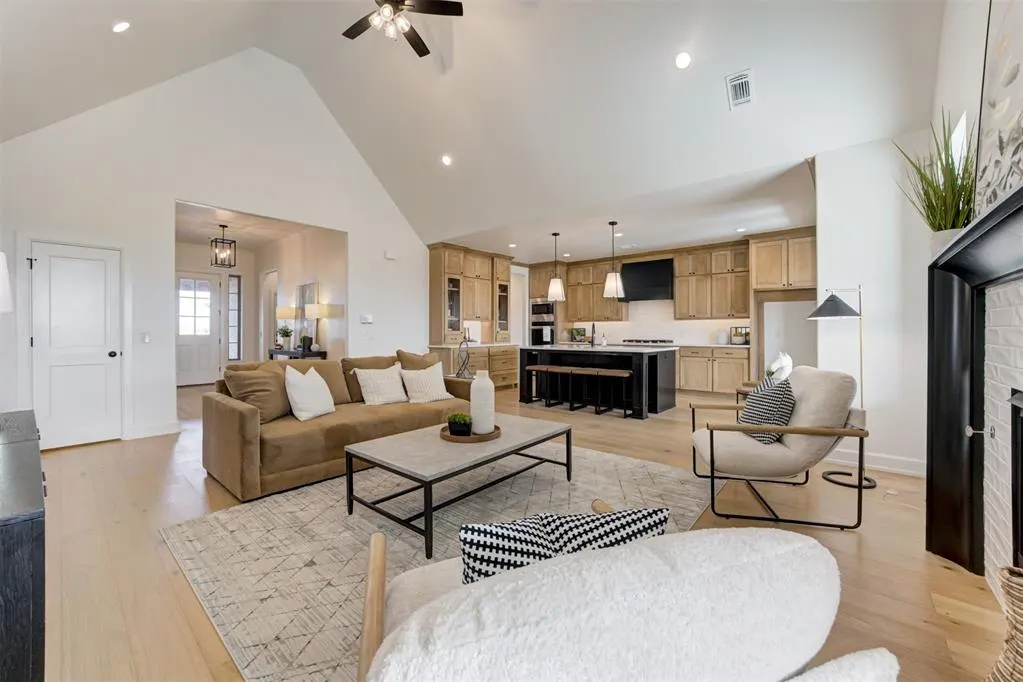 Photo 7 — 4533 Maple Ridge Drive, Edmond, OK 73034