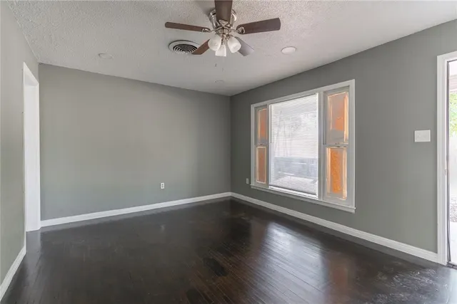 Photo 4 — 1907 NW 20th Street, Lawton, OK 73507