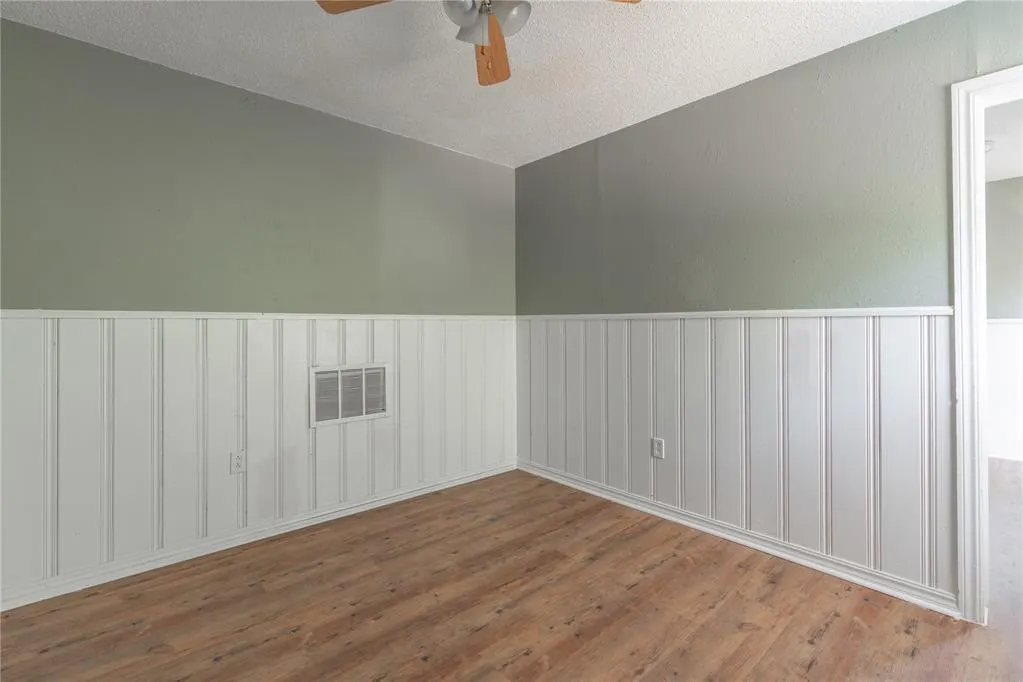 Photo 8 — 1907 NW 20th Street, Lawton, OK 73507