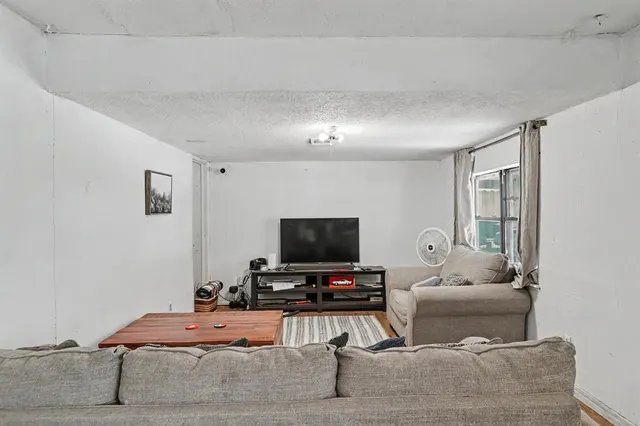 Photo 5 — 1444 NW 96th Street, Oklahoma City, OK 73114