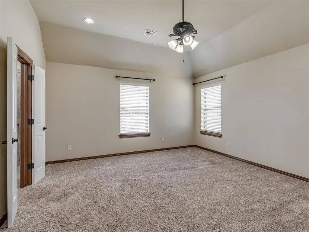 Photo 18 — 4713 Horizon Boulevard, Yukon, OK 73099