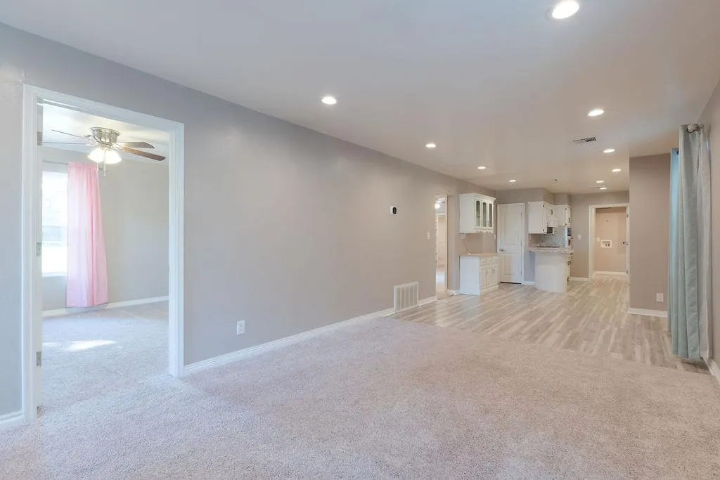 Photo 9 — 804 S Market Avenue, Shawnee, OK 74801