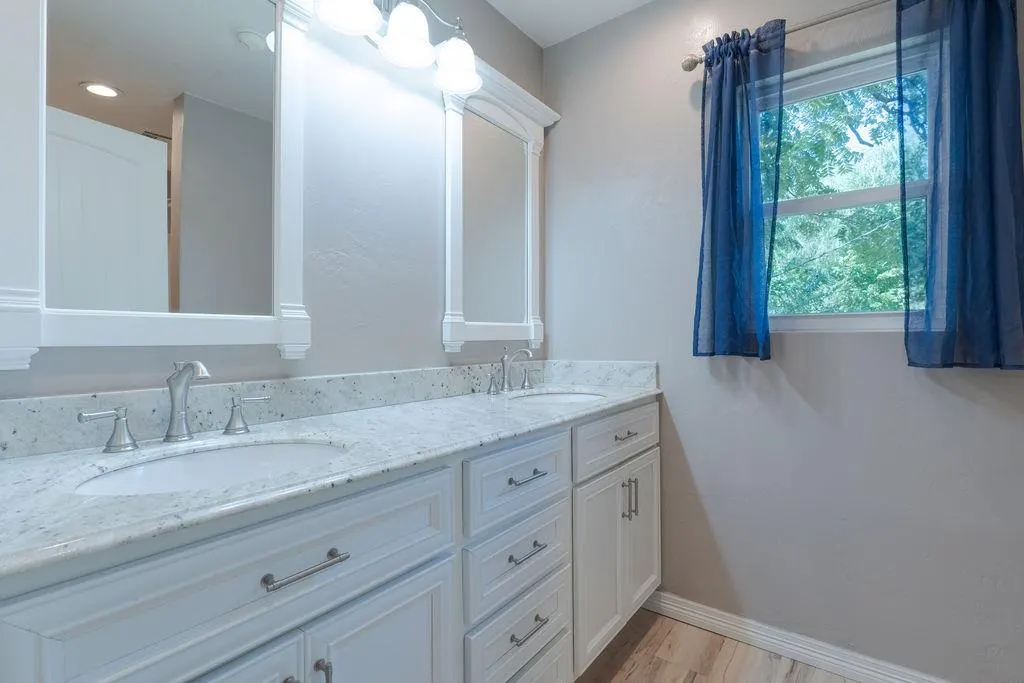 Photo 27 — 804 S Market Avenue, Shawnee, OK 74801