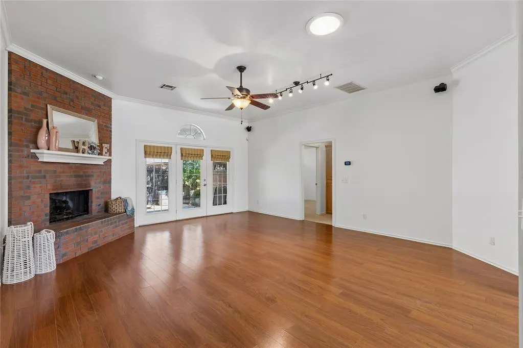 Photo 2 — 4431 Alturas Court, Oklahoma City, OK 73120