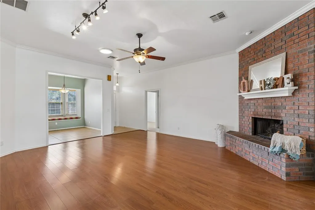 Photo 3 — 4431 Alturas Court, Oklahoma City, OK 73120