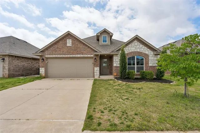 Photo 3 — 3412 NW 161st Street, Edmond, OK 73013