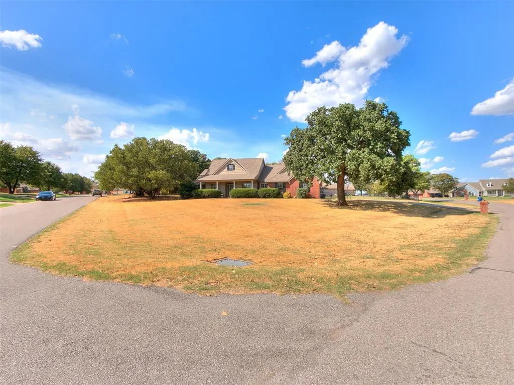 Photo 6 — 7001 Mid Iron Lane, Edmond, OK 73025