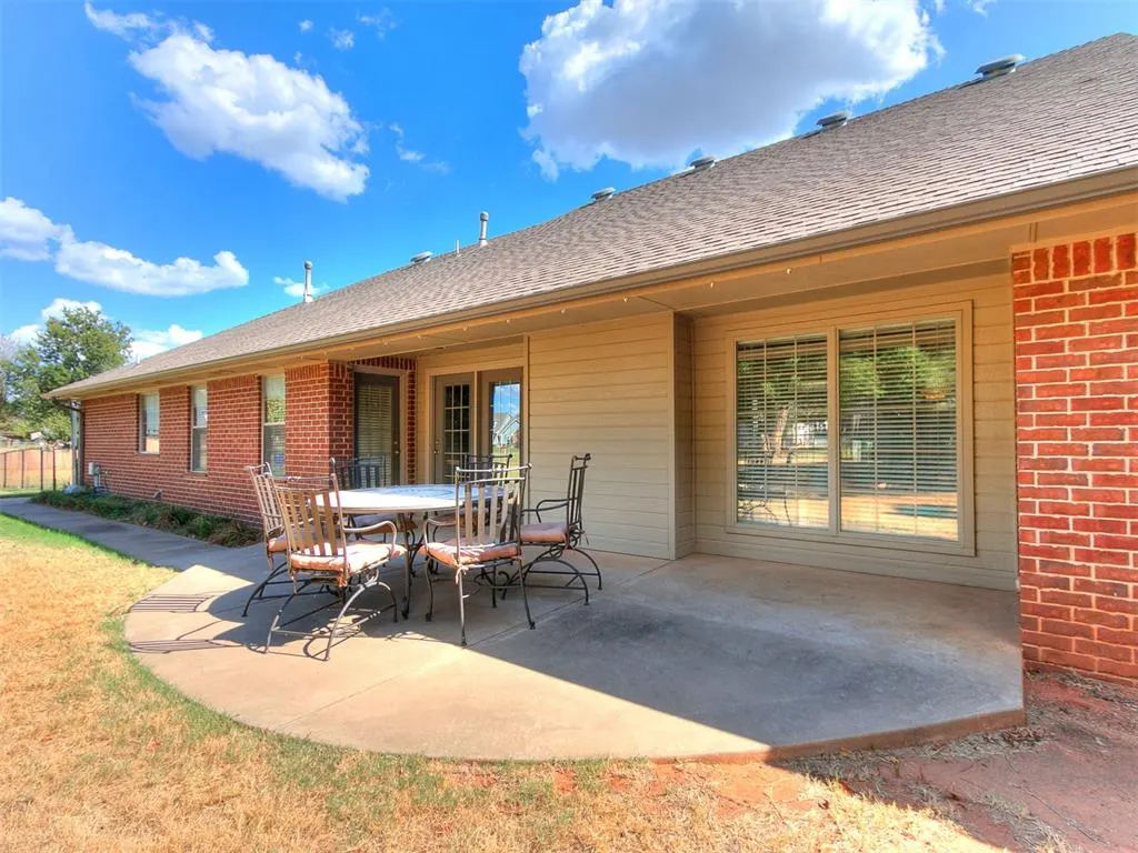 Photo 10 — 7001 Mid Iron Lane, Edmond, OK 73025