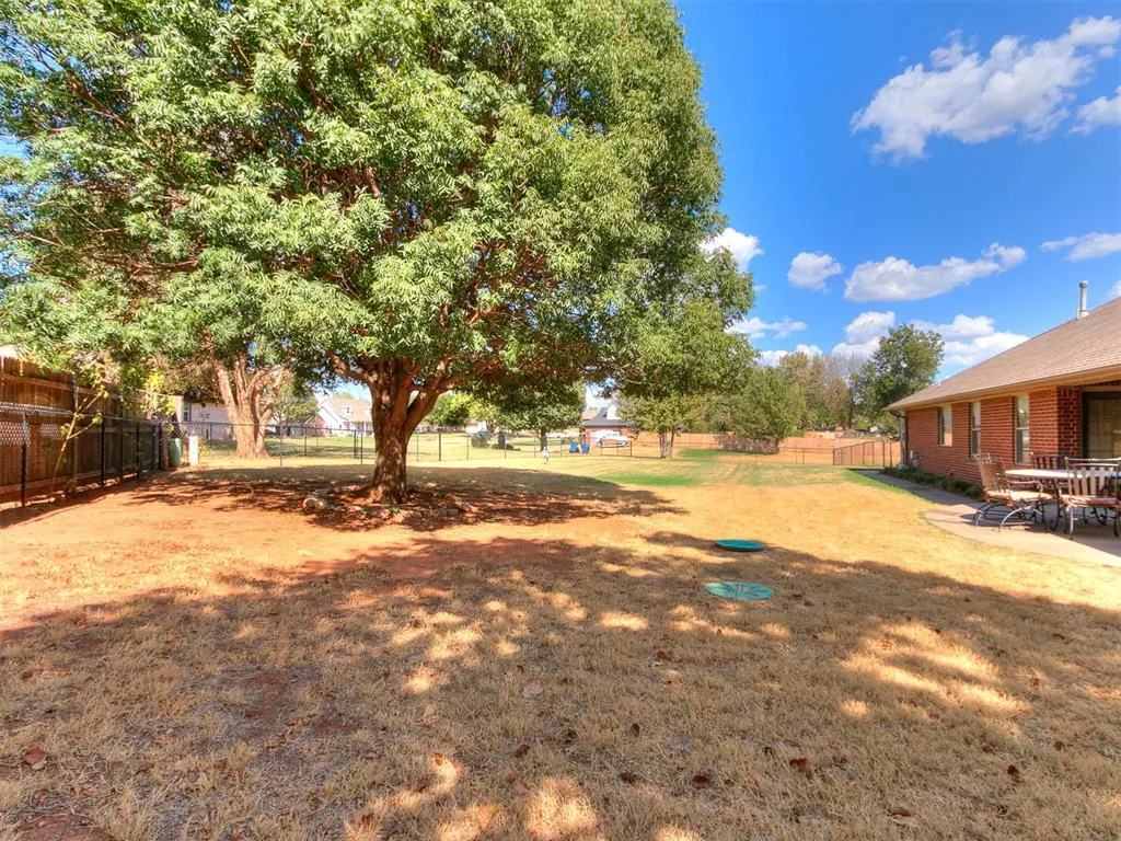 Photo 12 — 7001 Mid Iron Lane, Edmond, OK 73025