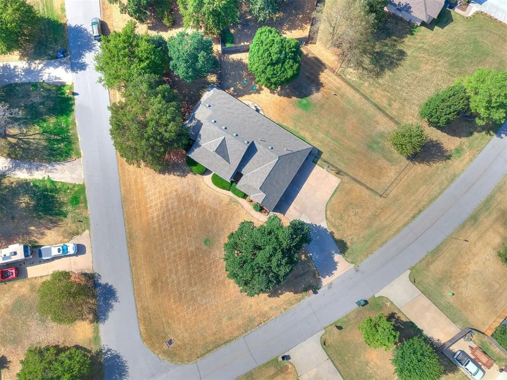 Photo 16 — 7001 Mid Iron Lane, Edmond, OK 73025