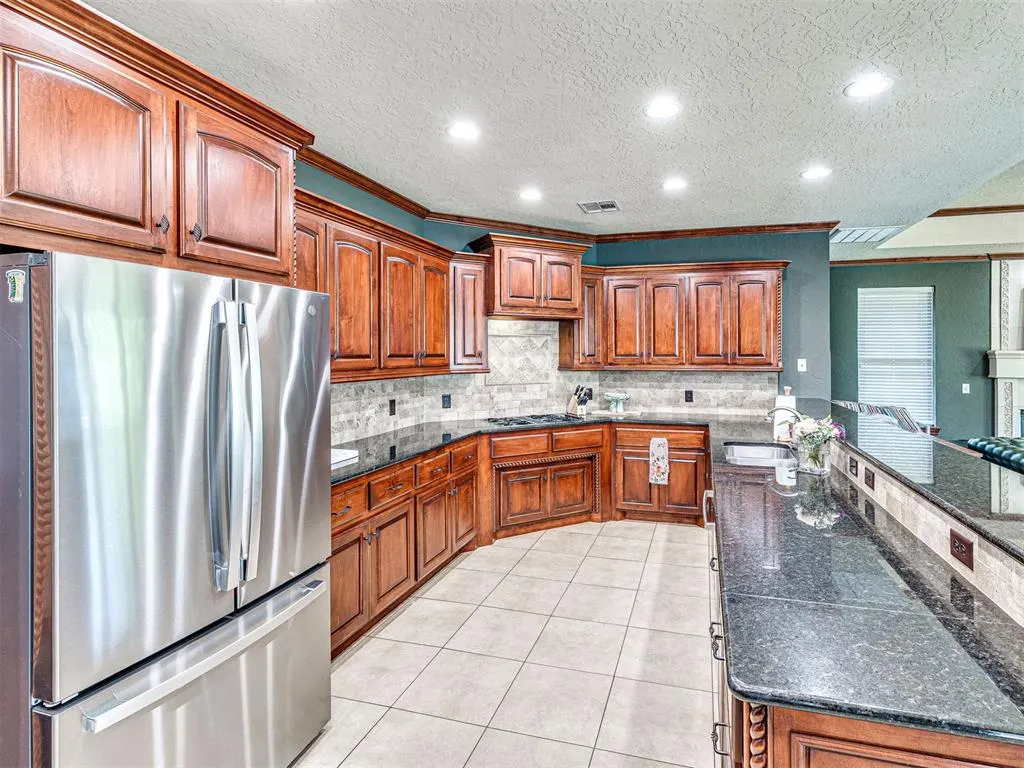 Photo 14 — 4908 Corbett Drive, Norman, OK 73072