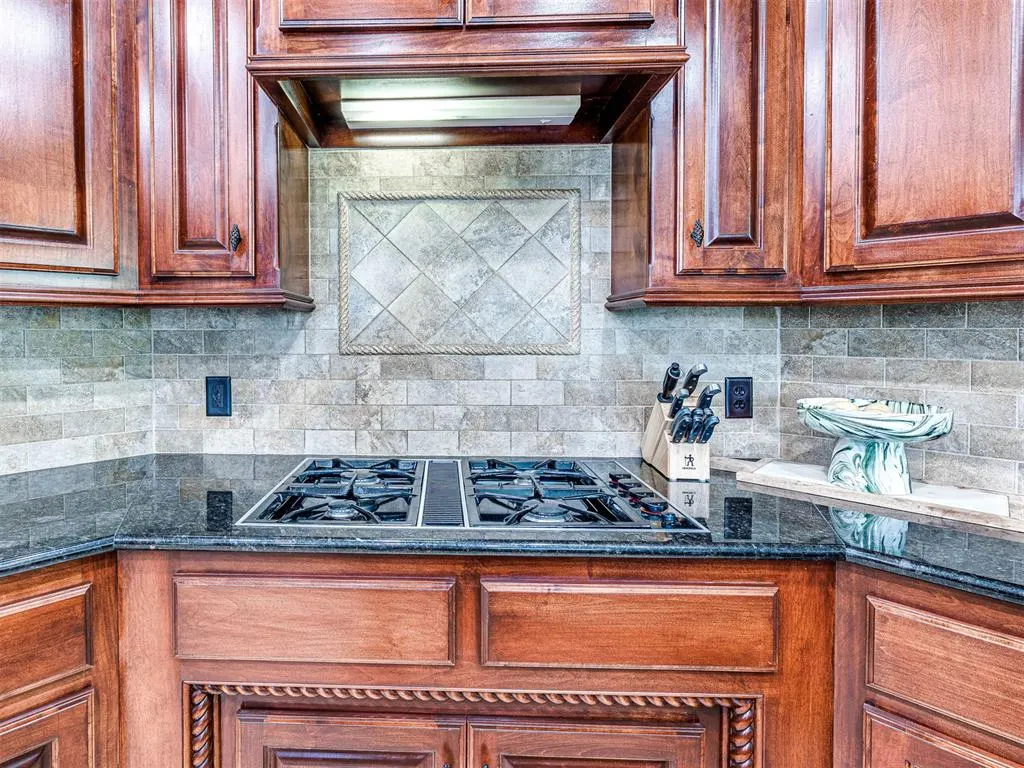 Photo 16 — 4908 Corbett Drive, Norman, OK 73072