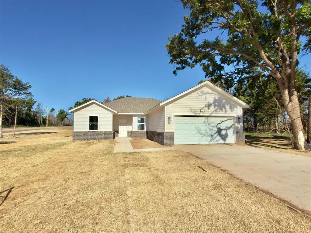Photo 2 — 7231 S Douglas, Guthrie, OK 73044