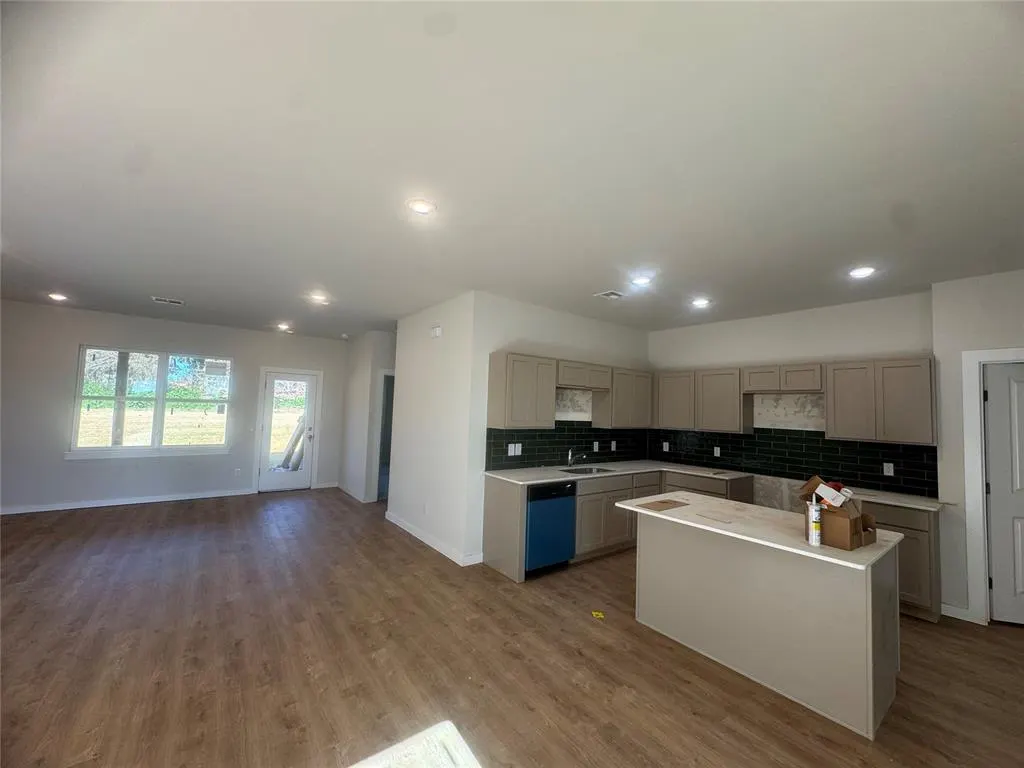 Photo 4 — 7231 S Douglas, Guthrie, OK 73044