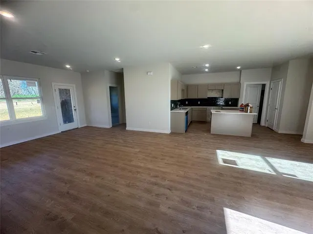 Photo 6 — 7231 S Douglas, Guthrie, OK 73044
