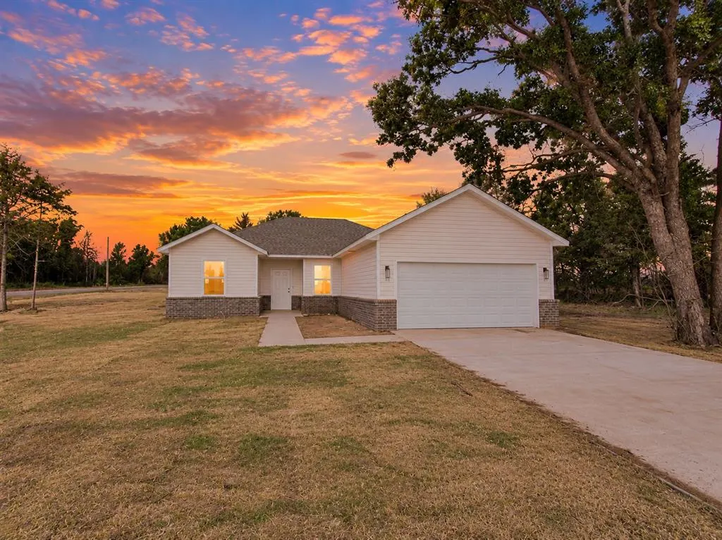 Front exterior — 7231 S Douglas, Guthrie, OK 73044