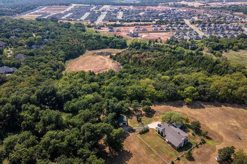Photo 2 — Midwest Boulevard, Edmond, OK 73034