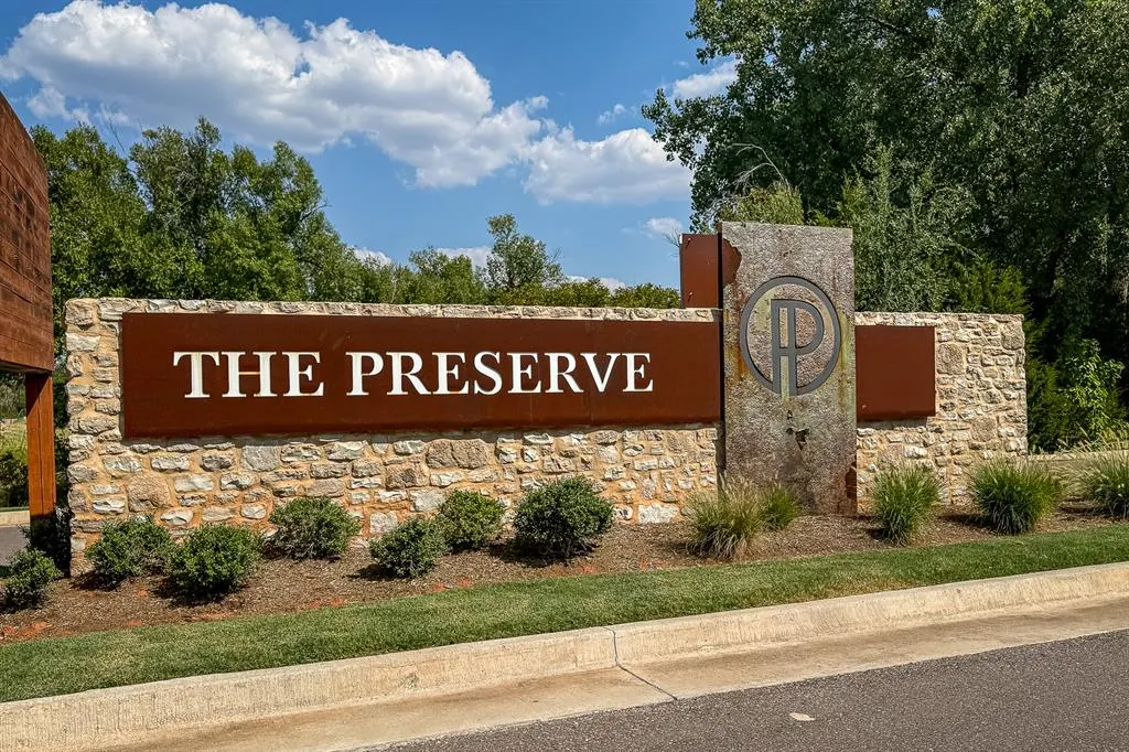 Photo 9 — Midwest Boulevard, Edmond, OK 73034