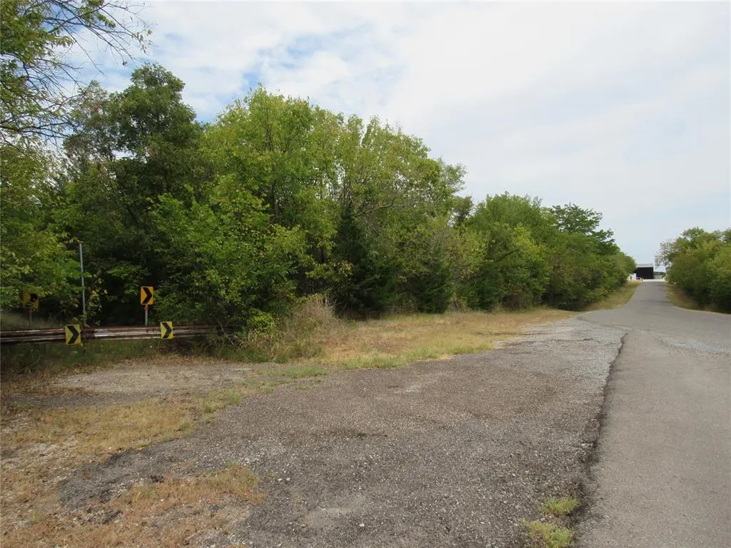 Photo 9 — W 33rd Street, Ada, OK 74820