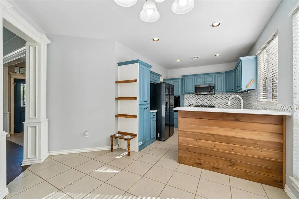 Photo 10 — 2214 Cedar Pointe Circle, Edmond, OK 73003