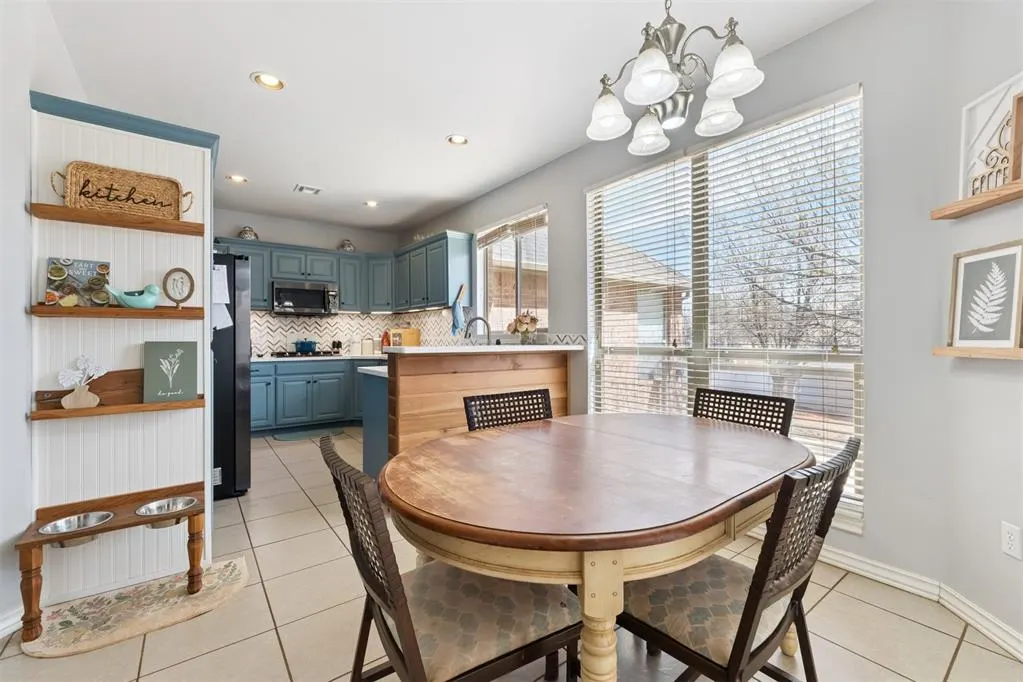 Photo 11 — 2214 Cedar Pointe Circle, Edmond, OK 73003