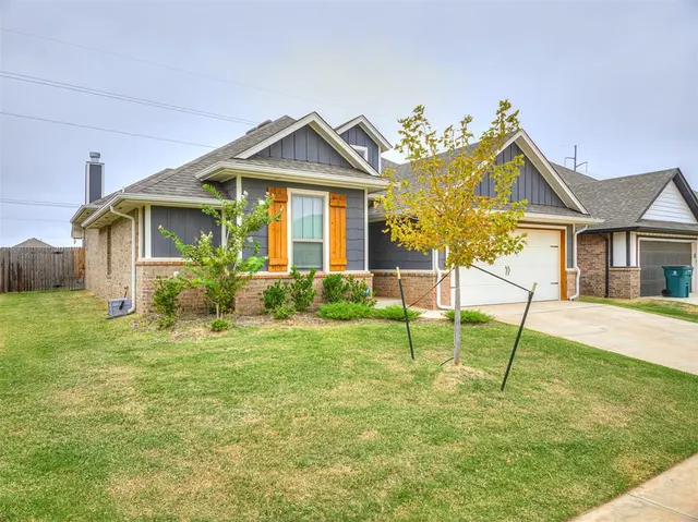 Photo 2 — 8733 Poppey Place, Yukon, OK 73099