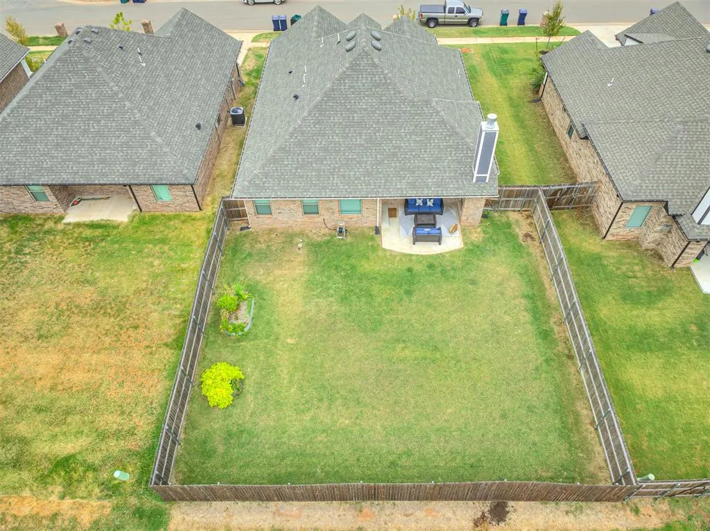 Photo 31 — 8733 Poppey Place, Yukon, OK 73099