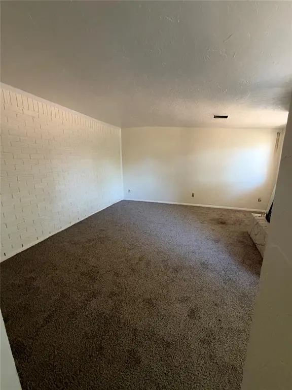 Photo 7 — 2013 N Bluebird Lane, Altus, OK 73521
