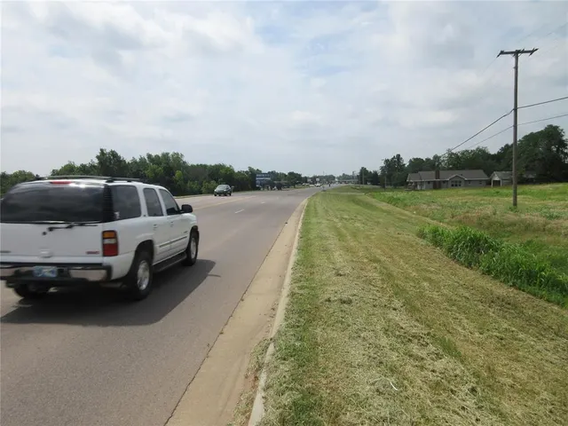 Photo 3 — 00 Gordon Cooper 1.68 Acres Drive, Tecumseh, OK 74873