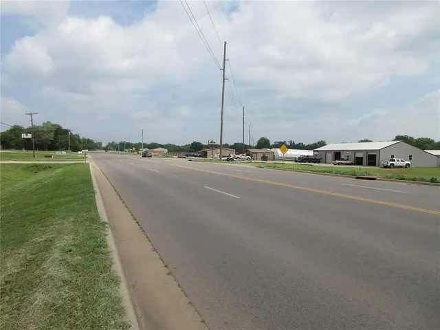 Photo 4 — 00 Gordon Cooper 1.68 Acres Drive, Tecumseh, OK 74873