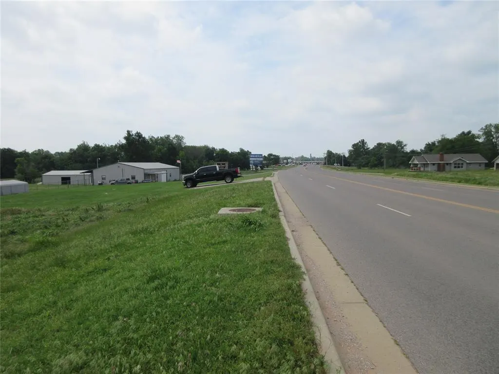 Photo 6 — 00 Gordon Cooper 1.68 Acres Drive, Tecumseh, OK 74873