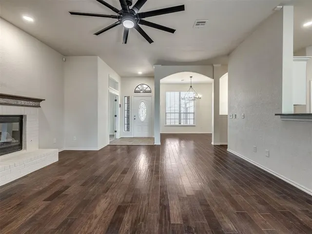Photo 3 — 2304 SE 5th Street, Oklahoma City, OK 73160