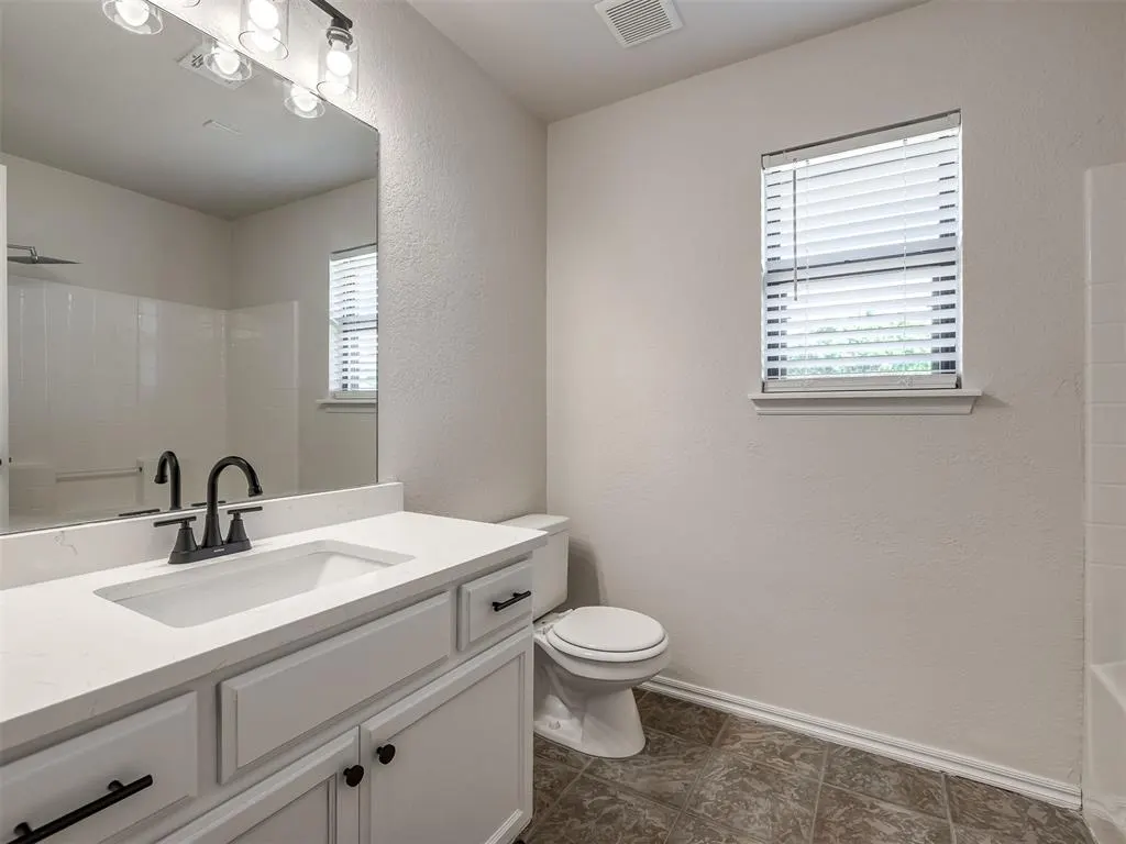 Photo 12 — 2304 SE 5th Street, Oklahoma City, OK 73160