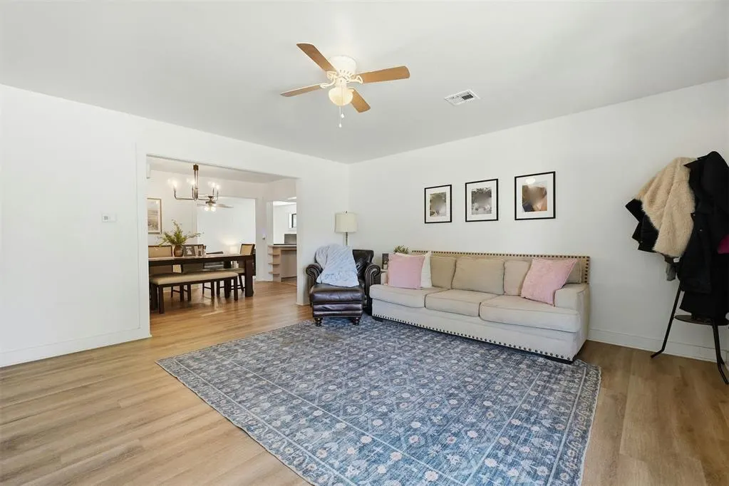 Photo 5 — 120 E Van Buren Street, Mangum, OK 73554
