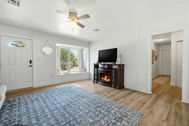 Photo 6 — 120 E Van Buren Street, Mangum, OK 73554