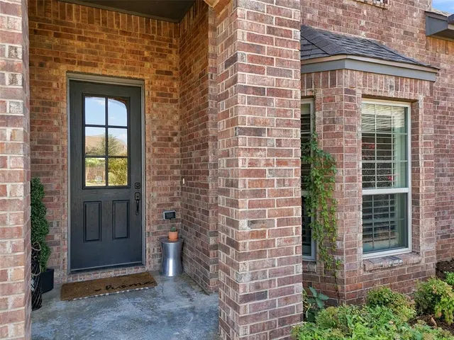 Photo 2 — 18414 Frontier Trail, Norman, OK 73072