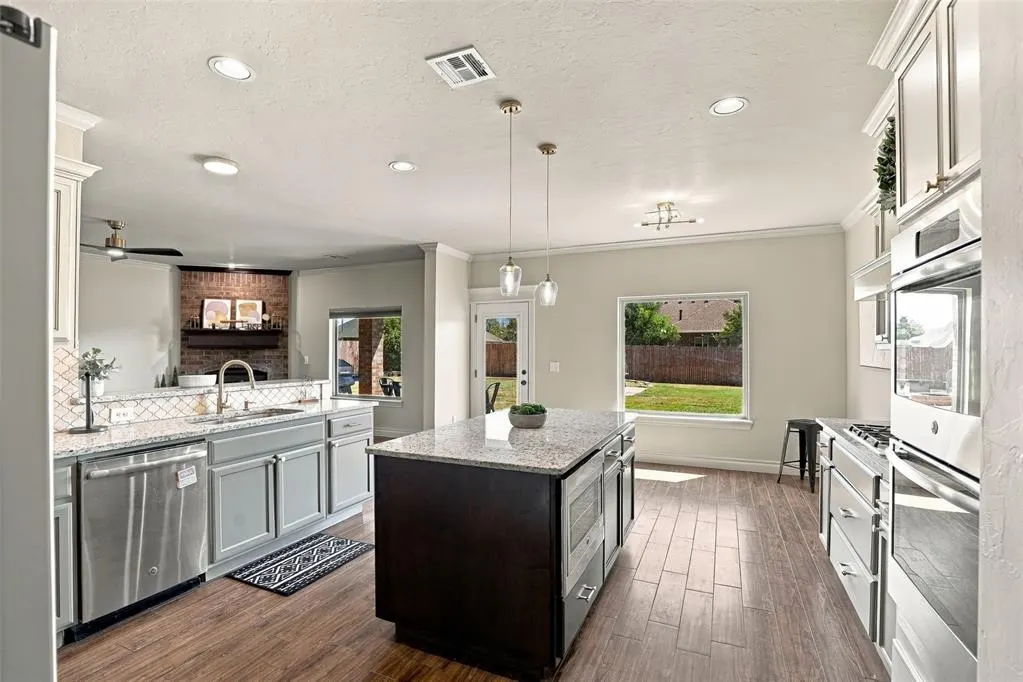 Photo 9 — 18414 Frontier Trail, Norman, OK 73072