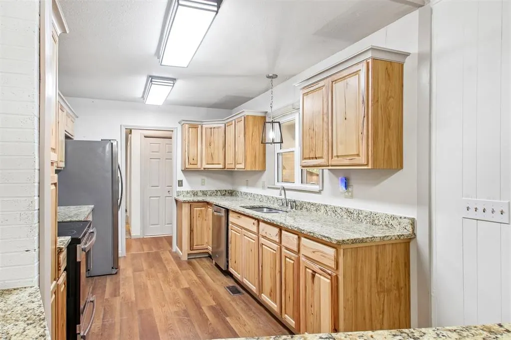 Photo 5 — 600 Diamond Street, Holdenville, OK 74848