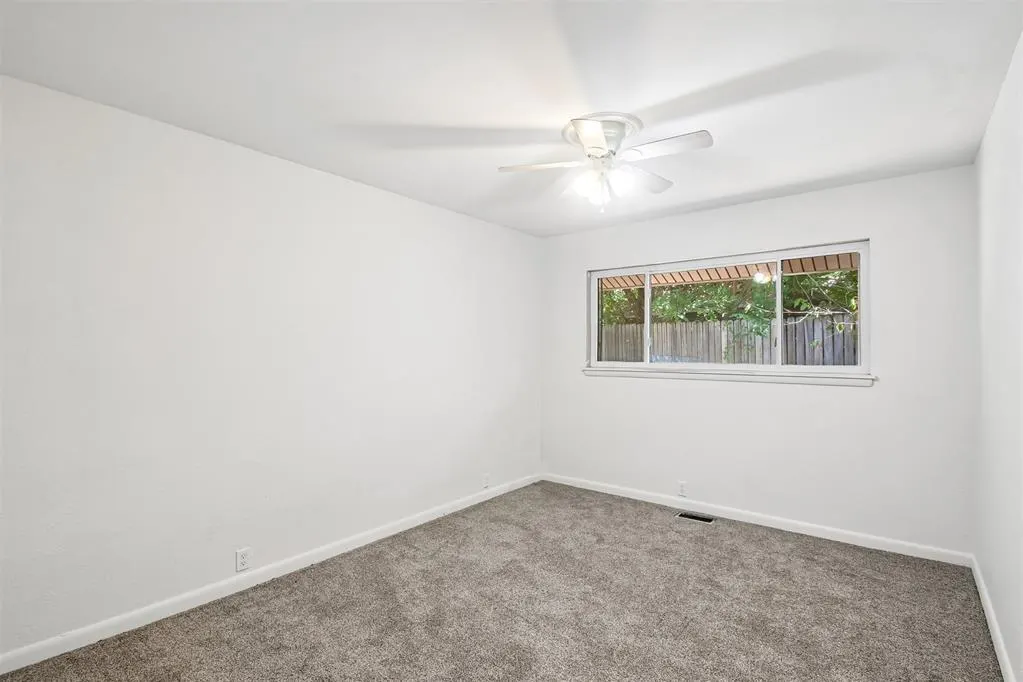 Photo 14 — 600 Diamond Street, Holdenville, OK 74848