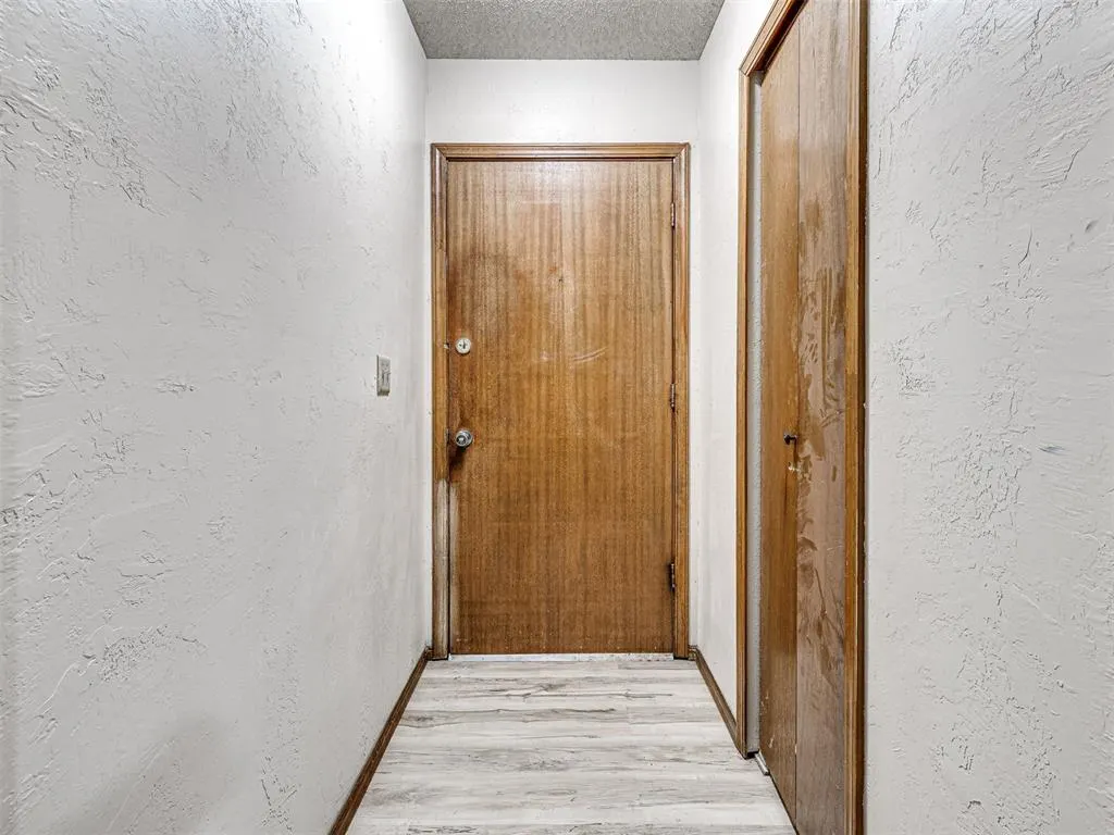 Photo 7 — 8712 Oakridge Drive, Midwest City, OK 73110