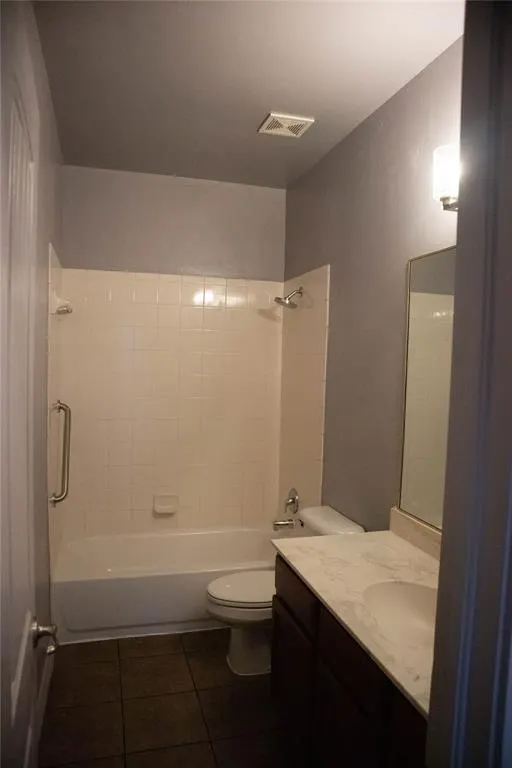 Photo 4 — 9705 Allie Hope Lane, Yukon, OK 73099