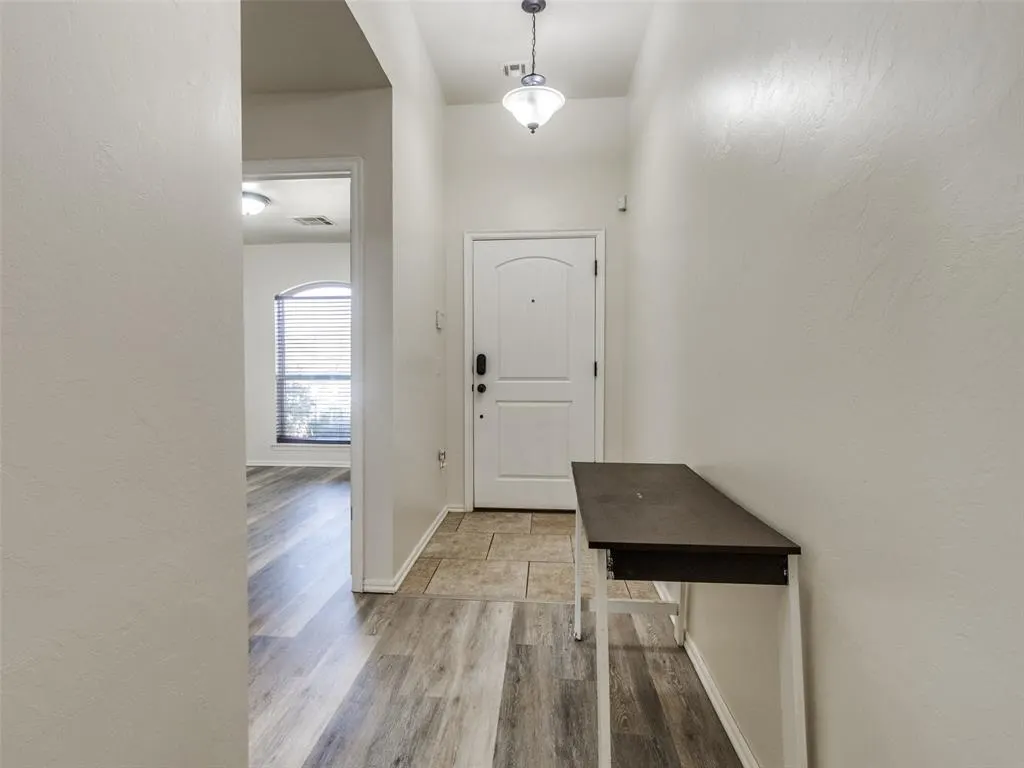 Photo 2 — 12320 Nittany Drive, Oklahoma City, OK 73120